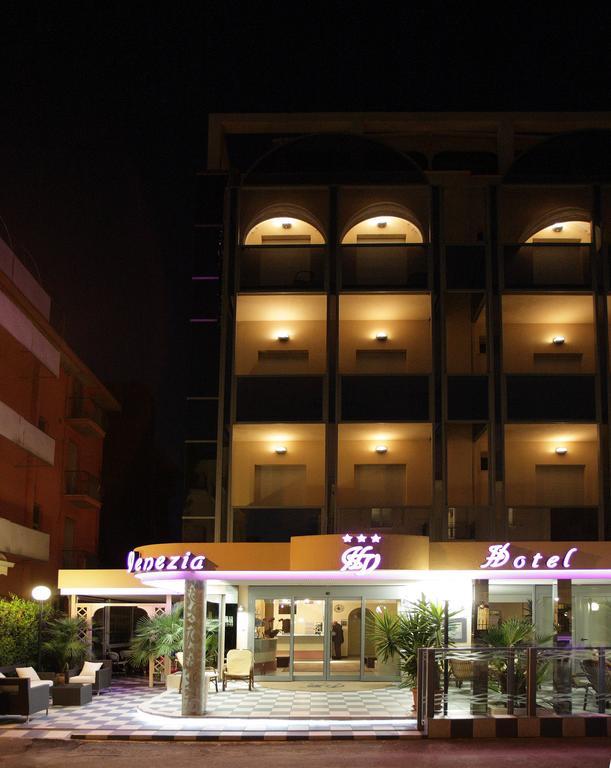 Hotel Venezia Римини Экстерьер фото