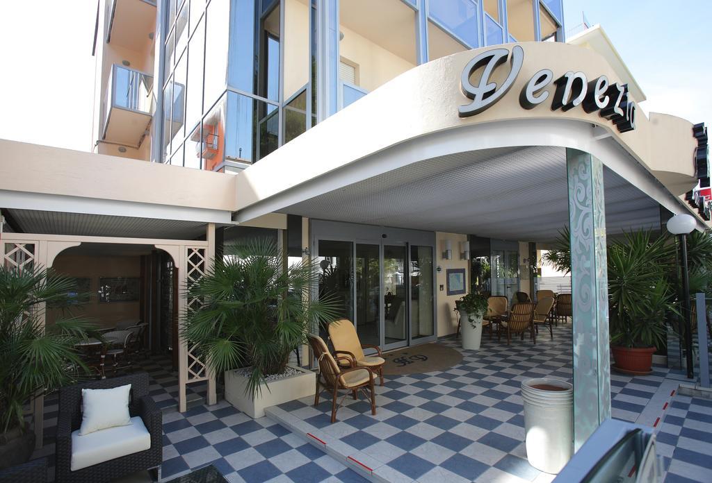 Hotel Venezia Римини Экстерьер фото